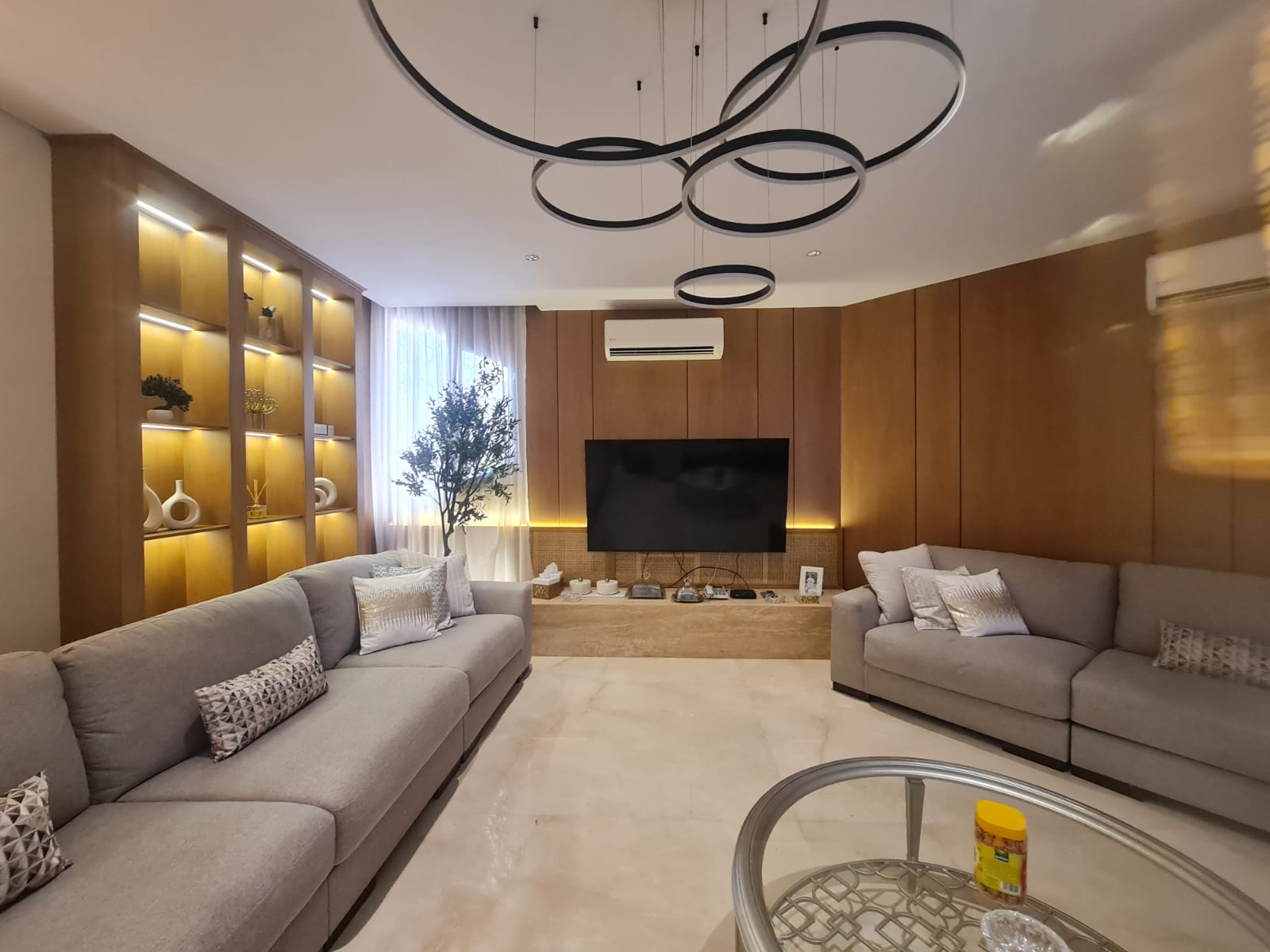 تنفيذ وتأثيث فيلا سكنية